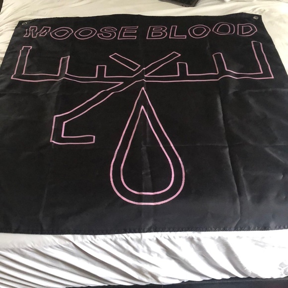 Detail Moose Blood Banner Nomer 10