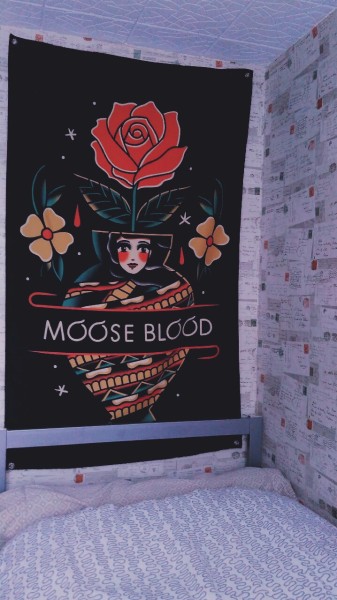 Detail Moose Blood Wall Flag Nomer 23