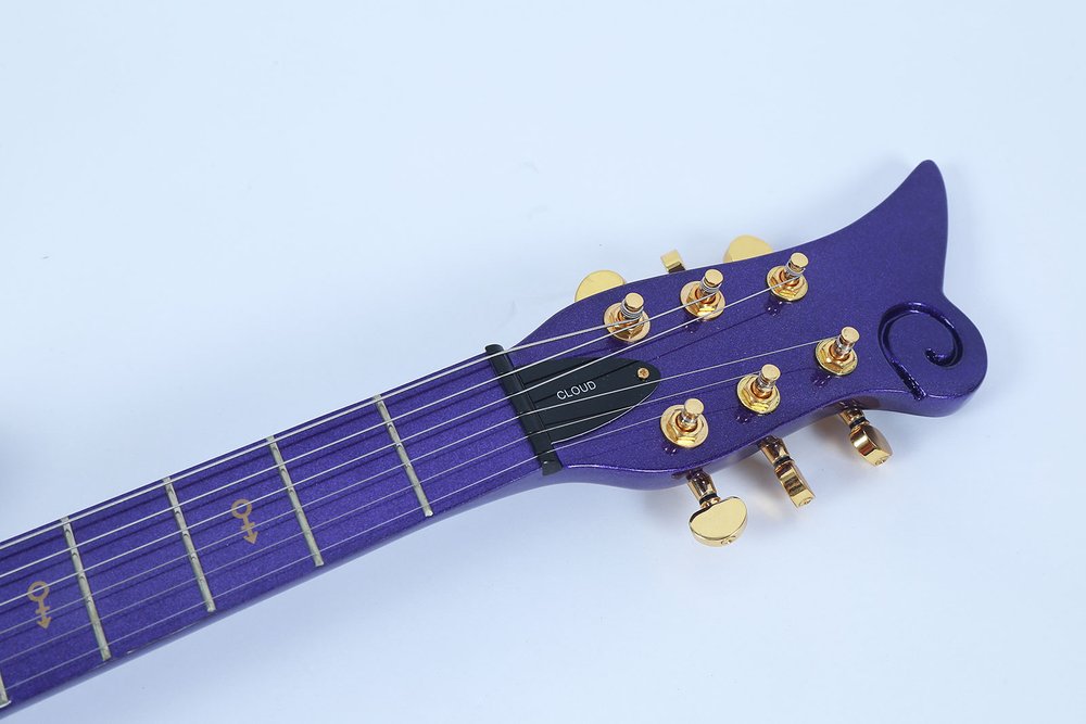 Detail Lilac Electric Guitar Nomer 51
