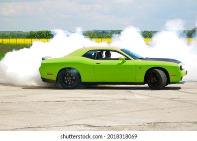 Detail Lime Green Dodge Demon Nomer 46