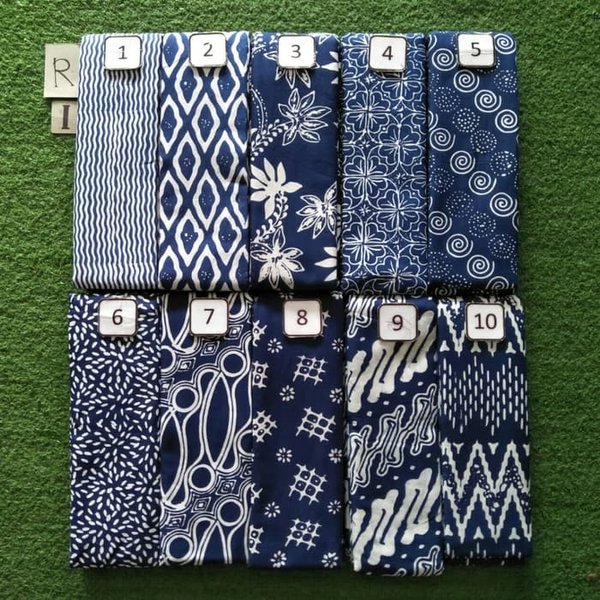 Detail Motif Batik Biru Dongker Nomer 23