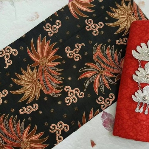 Detail Motif Batik Bunga Teratai Nomer 6