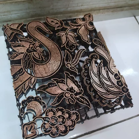 Detail Motif Batik Daun Dan Bunga Nomer 28