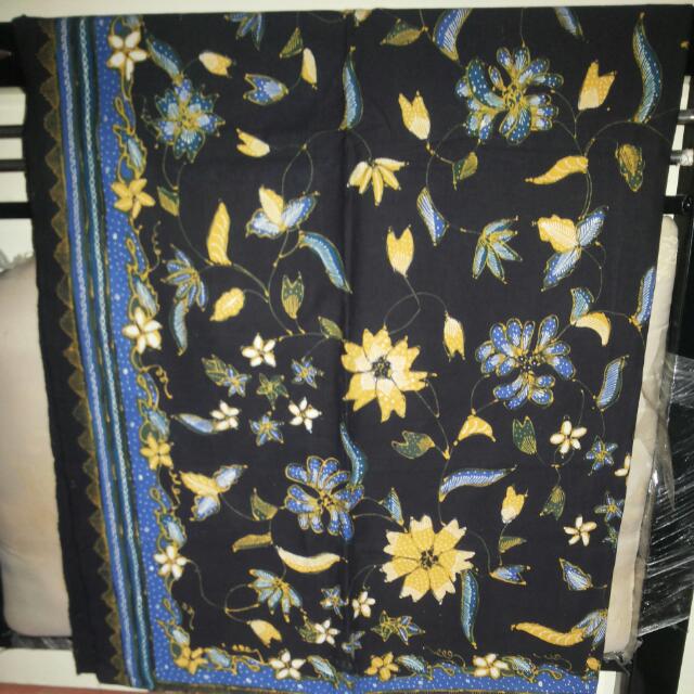 Detail Motif Batik Tulis Bunga Nomer 10