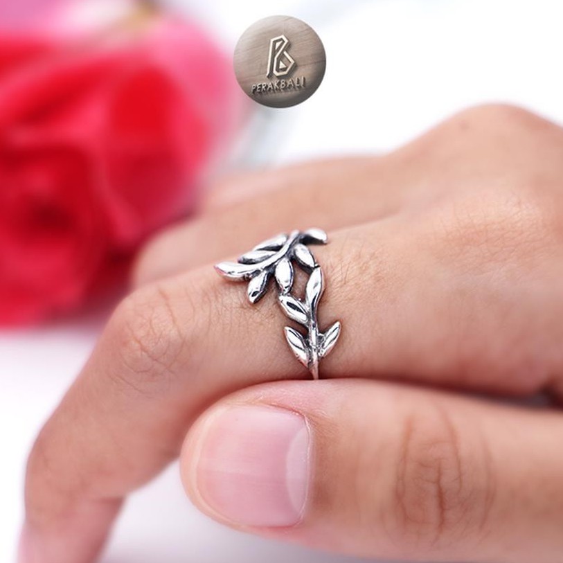 Detail Motif Cincin Perak Nomer 16