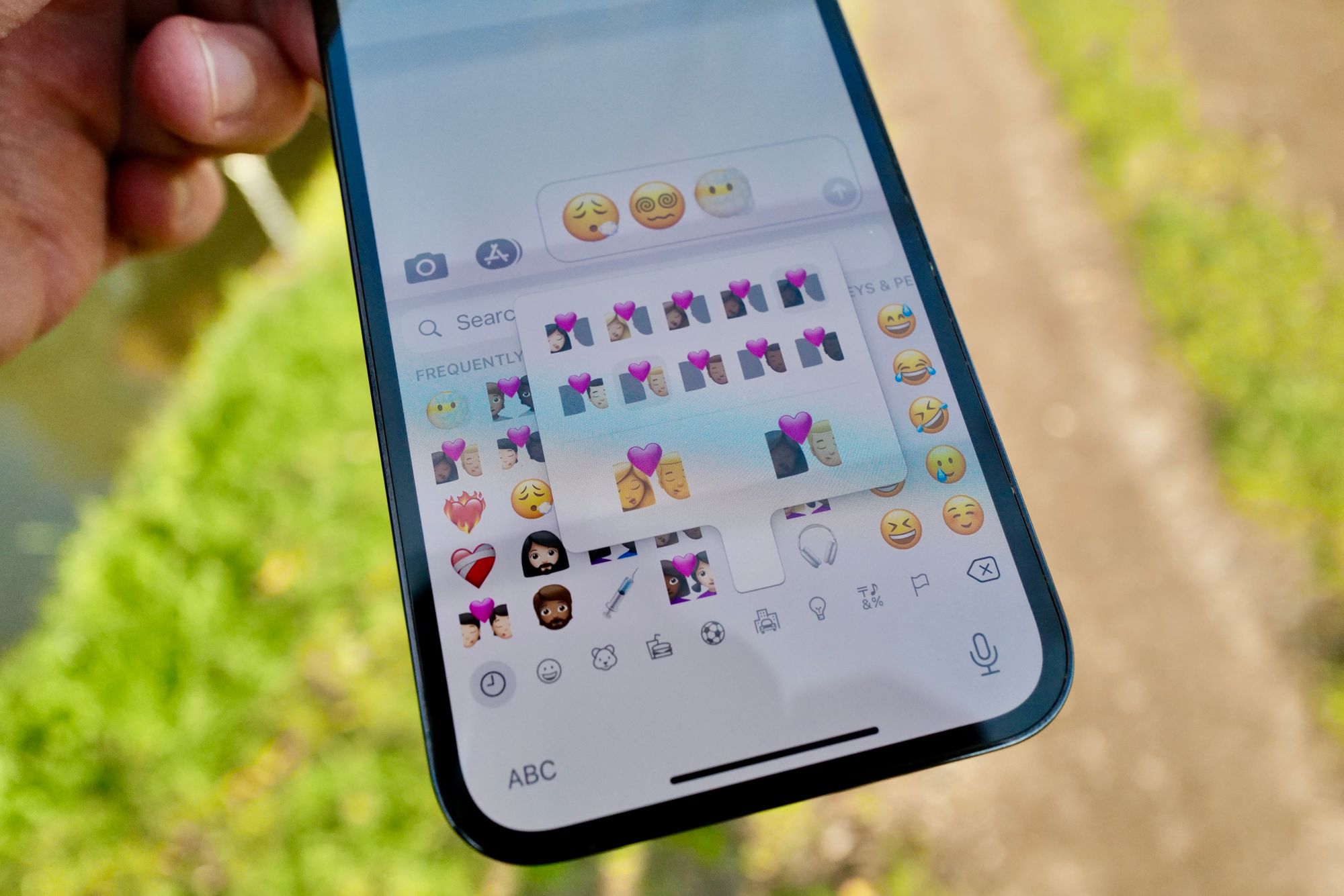 Detail Link Emoji Ios 14 Nomer 18