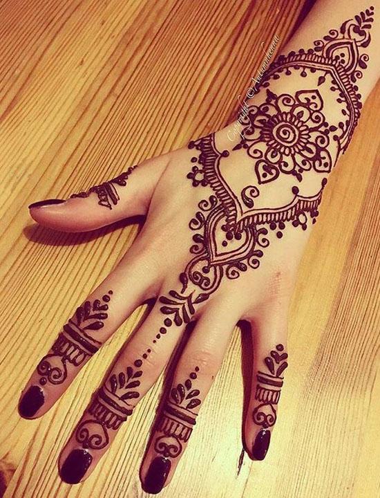 Detail Motif Henna Simple Tangan Nomer 16