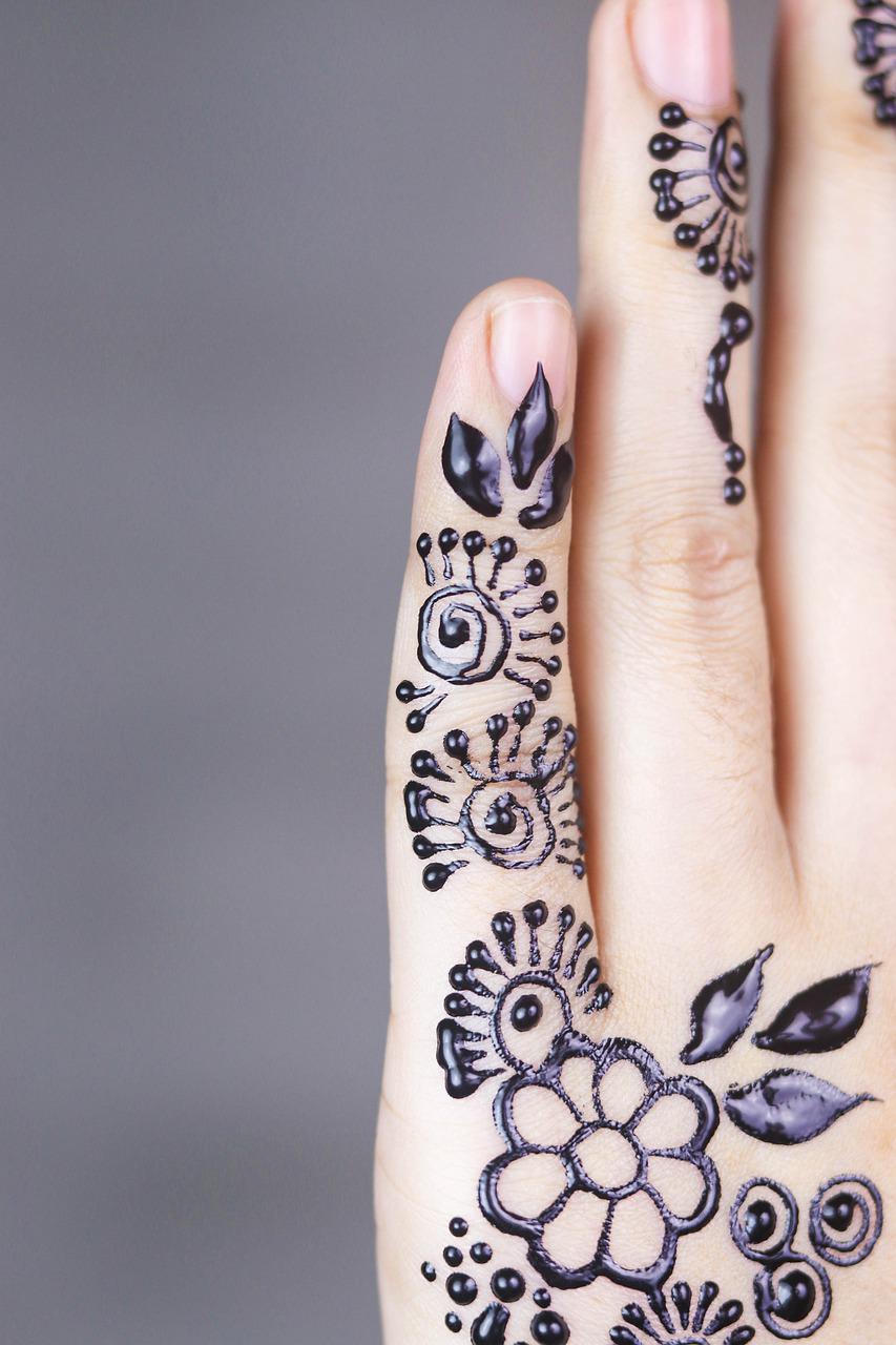 Detail Motif Henna Simple Tangan Nomer 29
