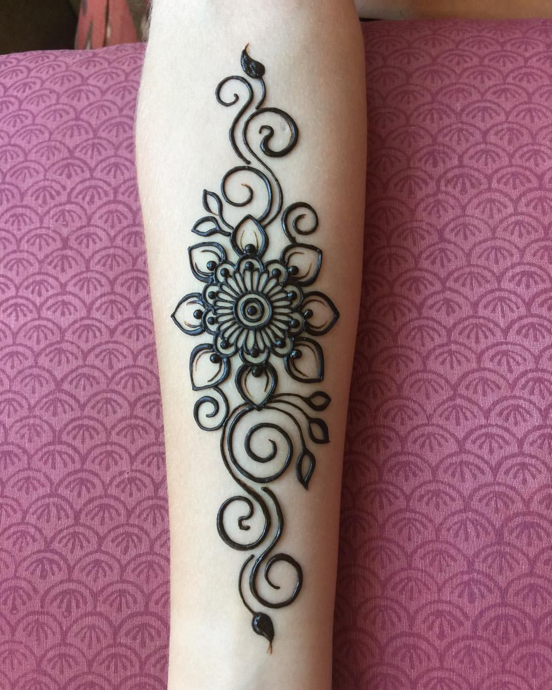 Detail Motif Henna Simple Tangan Nomer 32