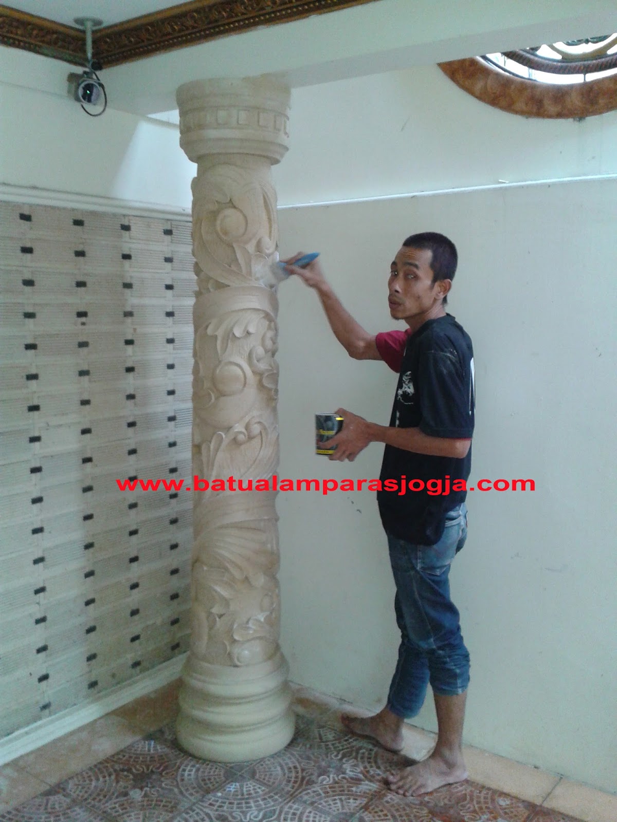 Detail Motif Relief Tiang Nomer 11