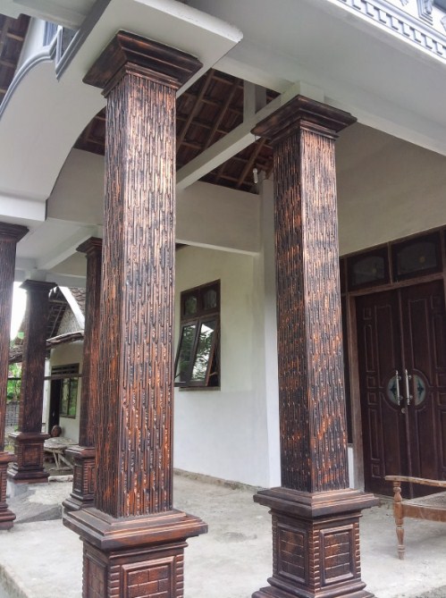 Detail Motif Relief Tiang Nomer 37