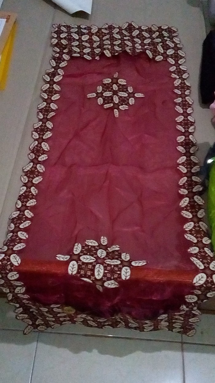 Detail Motif Taplak Meja Nomer 11