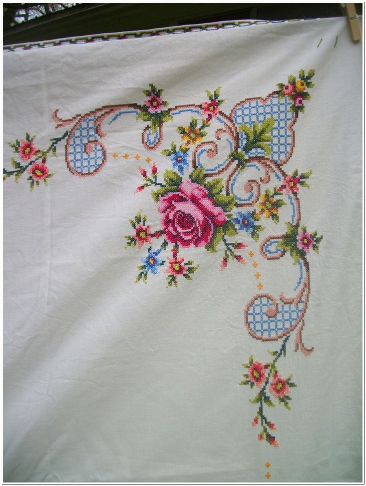 Detail Motif Taplak Meja Nomer 14