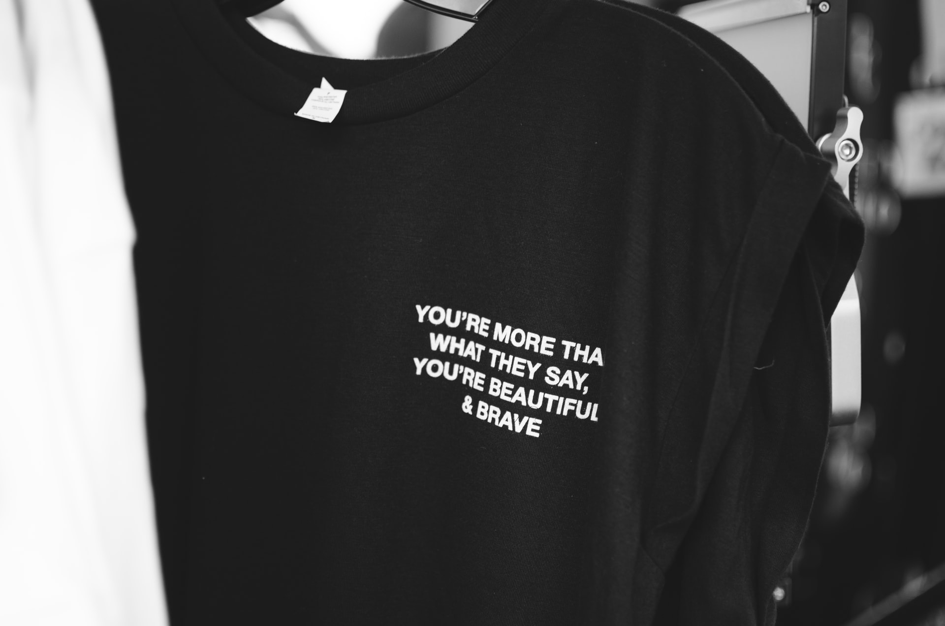 Detail Desain Sablon Kaos Simple Keren Nomer 24