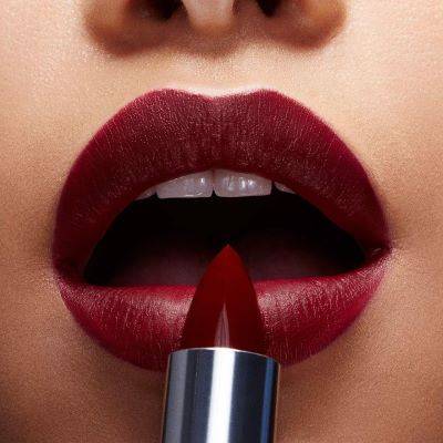 Detail Lipstick Lips Image Nomer 4