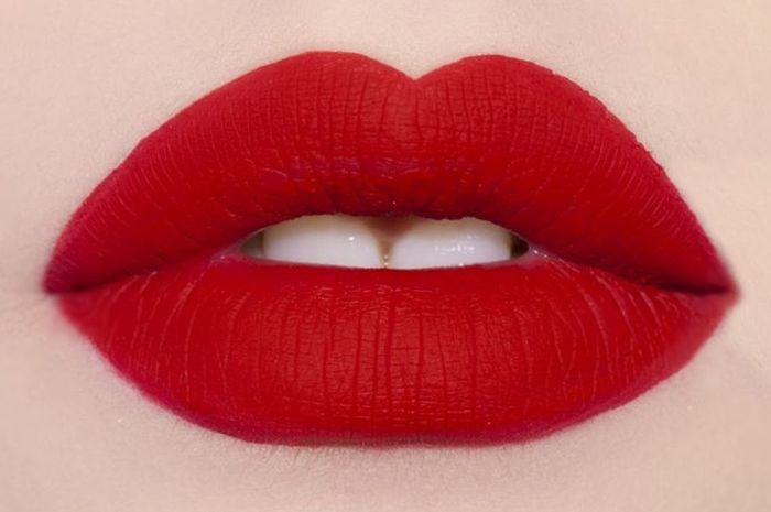 Detail Lipstik Merah Darah Nomer 14