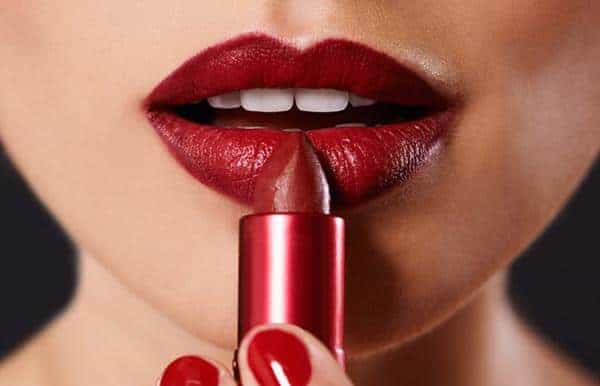 Detail Lipstik Merah Darah Nomer 8