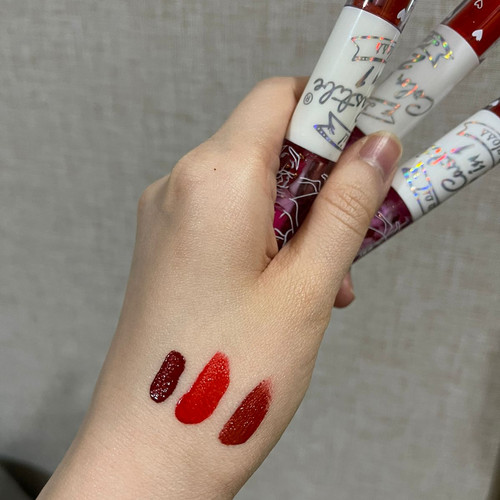 Detail Lipstik Merah Hati Yang Bagus Nomer 40