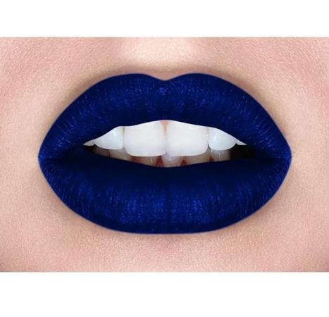 Lipstik Warna Biru - KibrisPDR