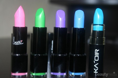 Detail Lipstik Warna Biru Nomer 36