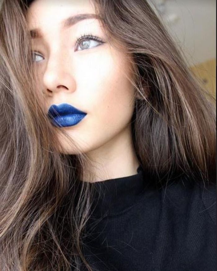 Download Lipstik Warna Biru Nomer 5