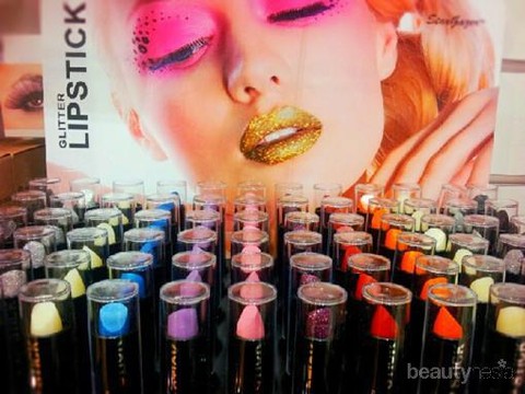 Detail Lipstik Warna Biru Nomer 42