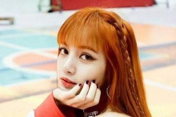 Detail Lisa Blackpink Rambut Pirang Nomer 21