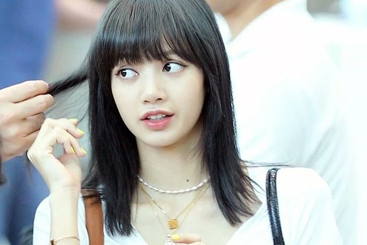Detail Lisa Blackpink Rambut Pirang Nomer 8