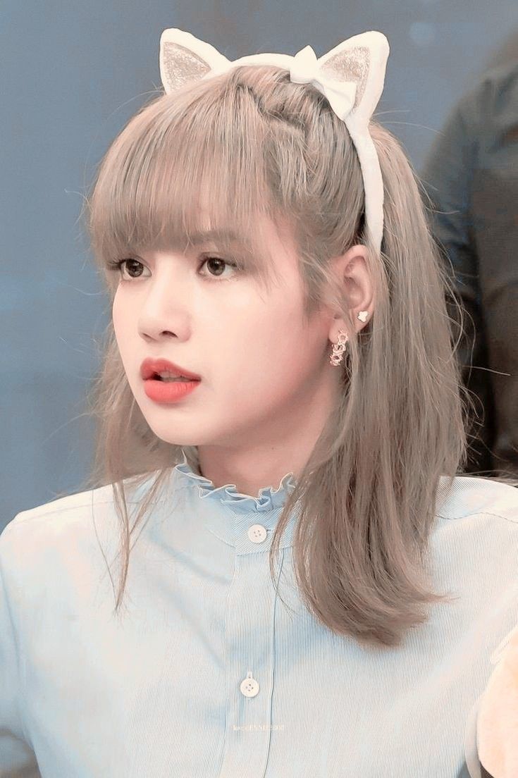Detail Lisa Blackpink Rambut Pirang Nomer 10