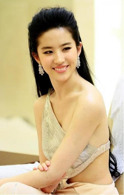 Detail Liu Yifei Hot Nomer 21