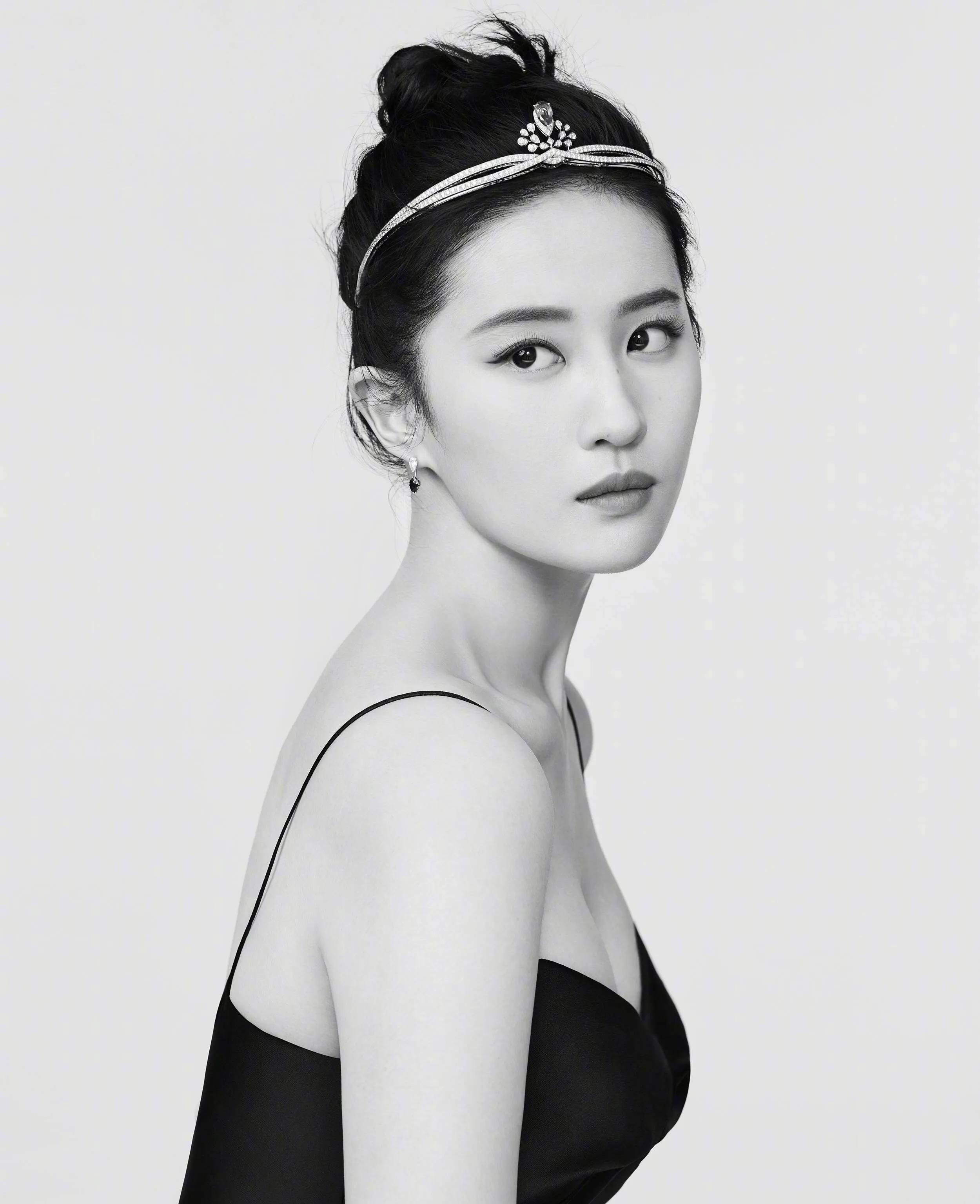 Detail Liu Yifei Hot Nomer 48