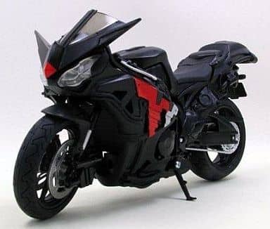 Detail Motor Kamen Rider Decade Nomer 32
