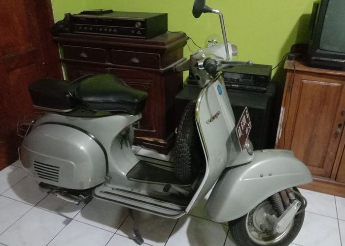 Detail Motor Vespa Antik Nomer 44