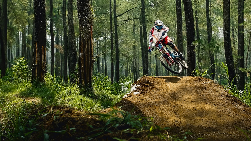 Detail Mountain Bike Wallpaper Nomer 8