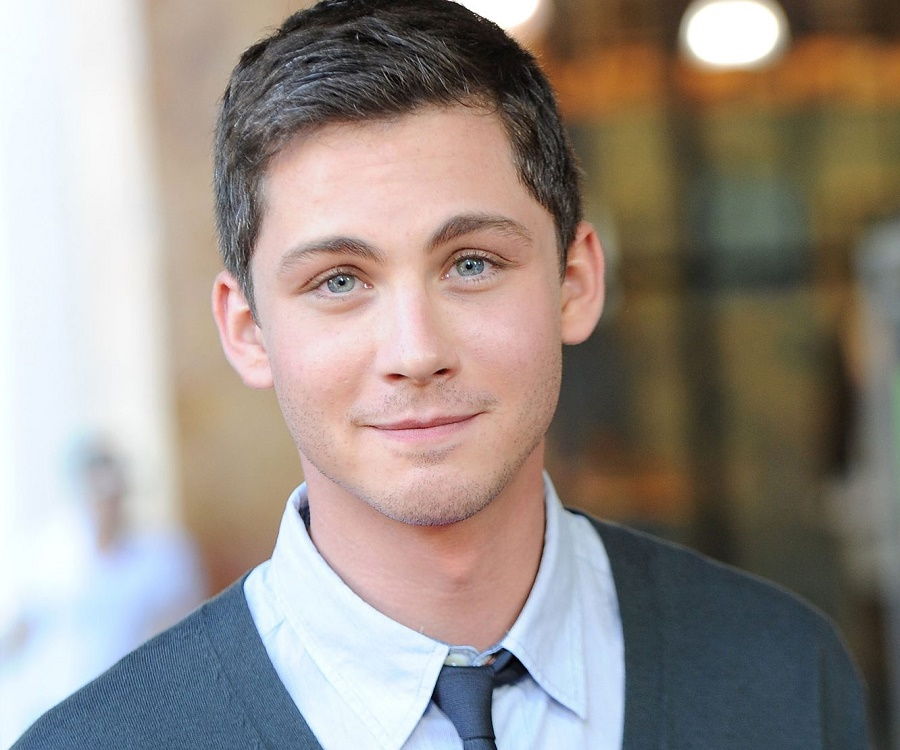 Detail Logan Lerman 2017 Nomer 25