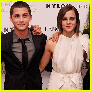 Logan Lerman And Emma Watson - KibrisPDR