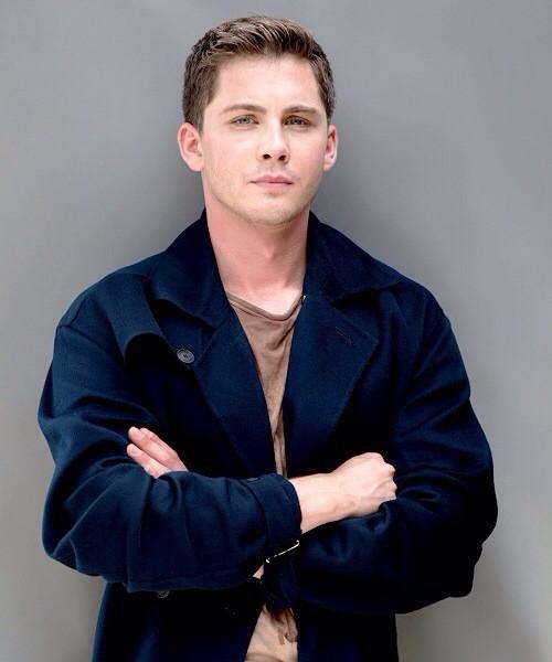 Detail Logan Lerman Photoshoot Nomer 16