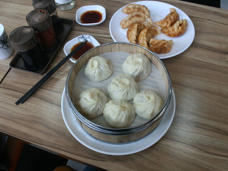 Detail Mr Bun Soup Dumplings Nomer 47