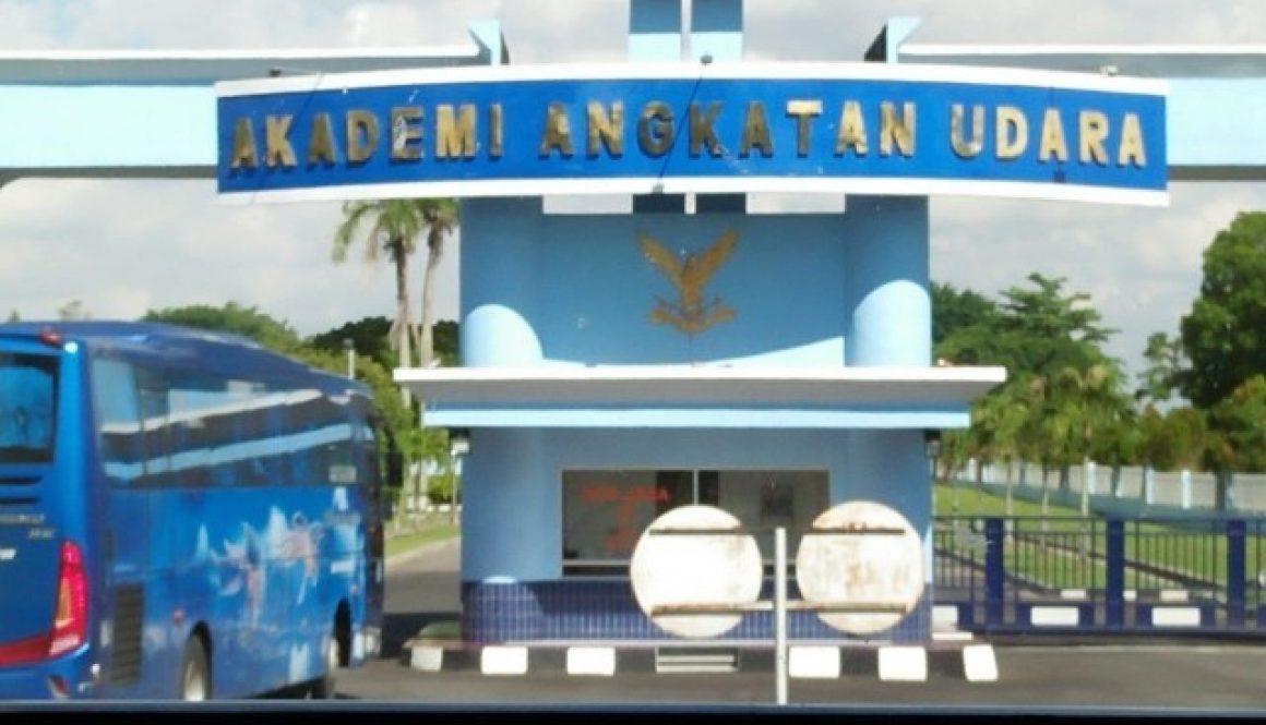 Detail Logo Akademi Angkatan Udara Nomer 46