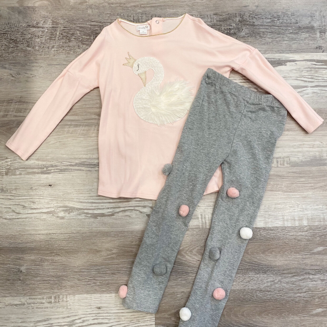Detail Mud Pie Swan Nomer 44