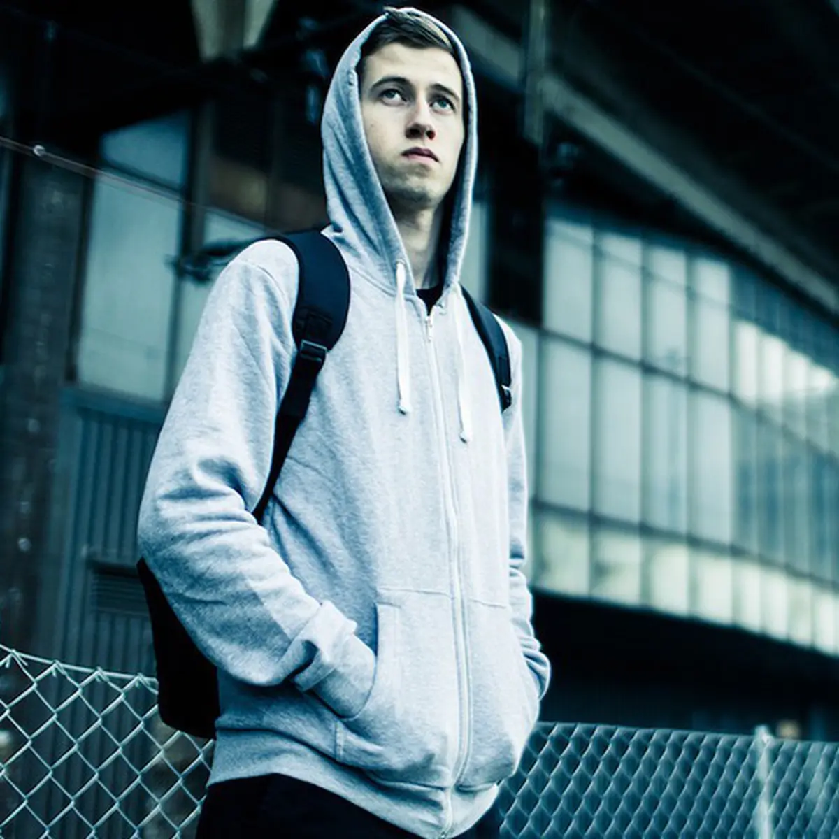 Detail Muka Alan Walker Nomer 38