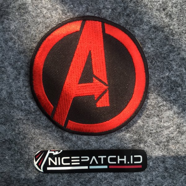 Detail Logo Avengers Keren Nomer 30