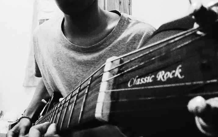 Detail Musikalisasi Puisi Gambar Anak Bermain Gitar Nomer 25