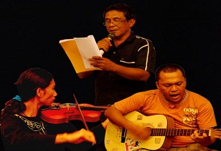 Detail Musikalisasi Puisi Gambar Anak Bermain Gitar Nomer 30