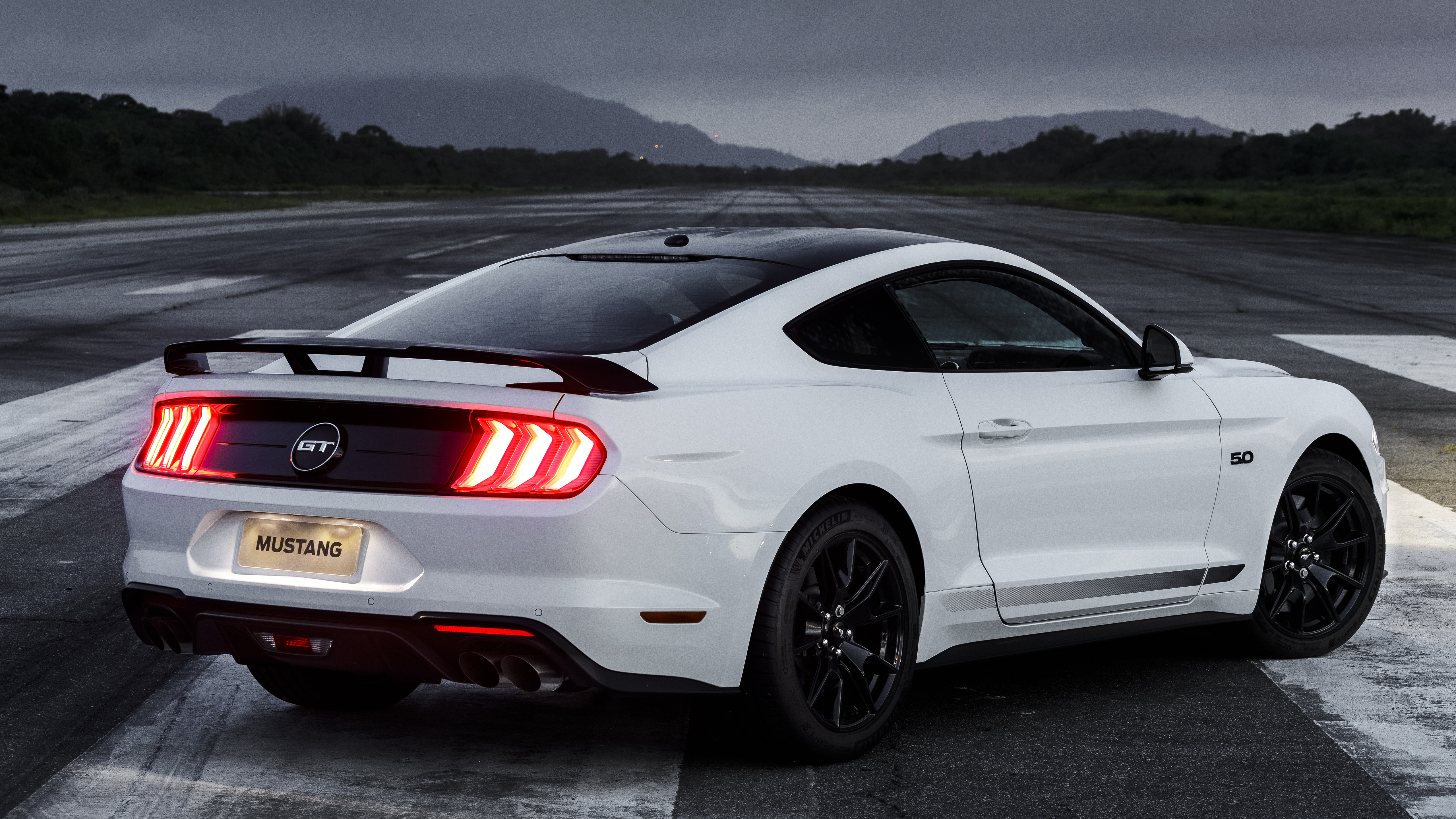 Detail Mustang Gt Wallpaper Nomer 42