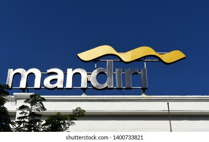 Detail Logo Bank Mandiri Nomer 42
