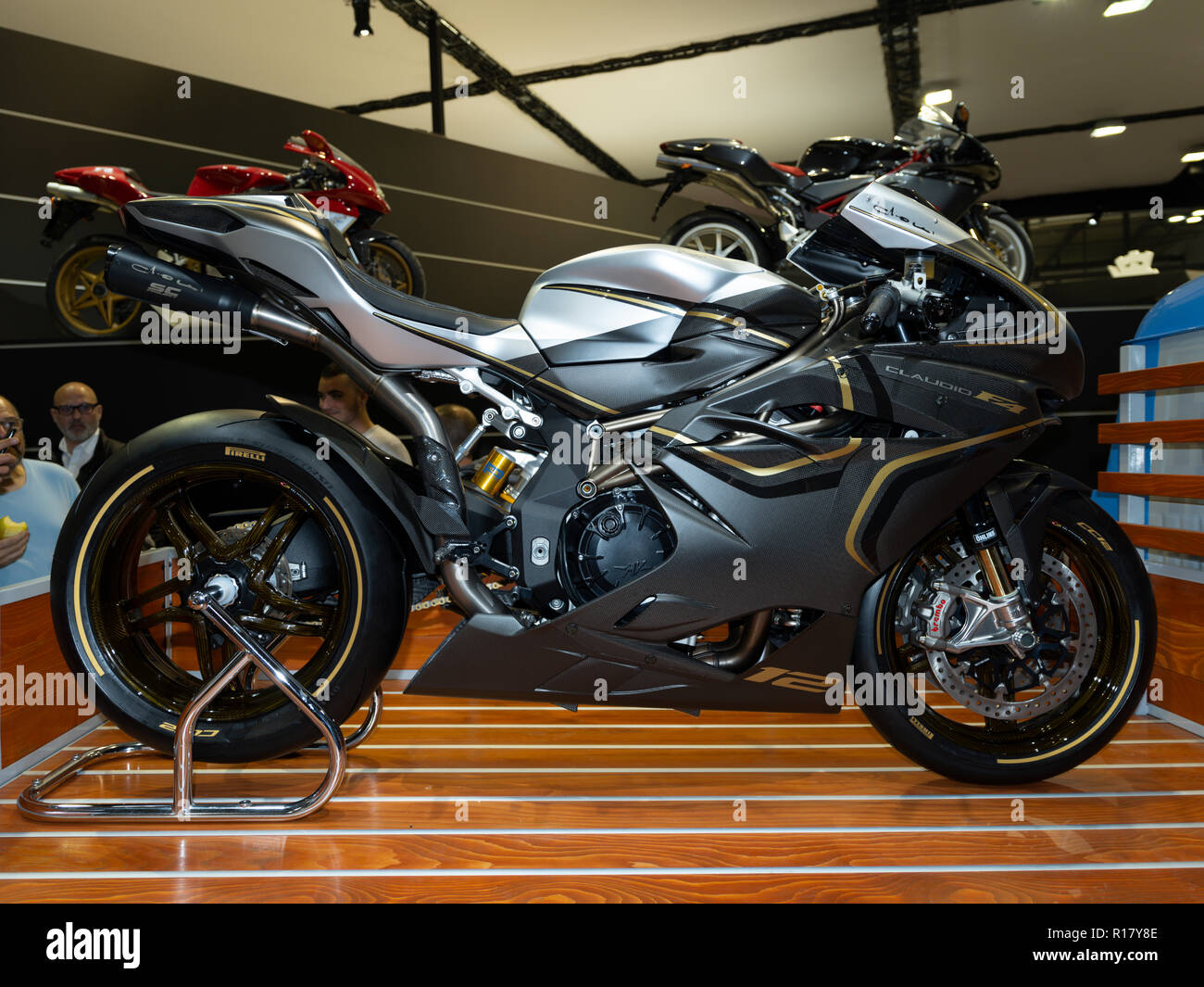 Detail Mv Agusta F4 Claudio Nomer 32