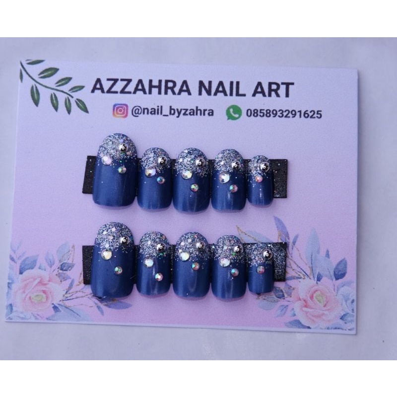 Detail Nail Art Biru Dongker Nomer 11