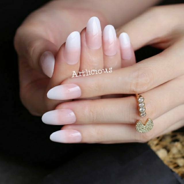 Detail Nail Art Gradasi Nomer 33