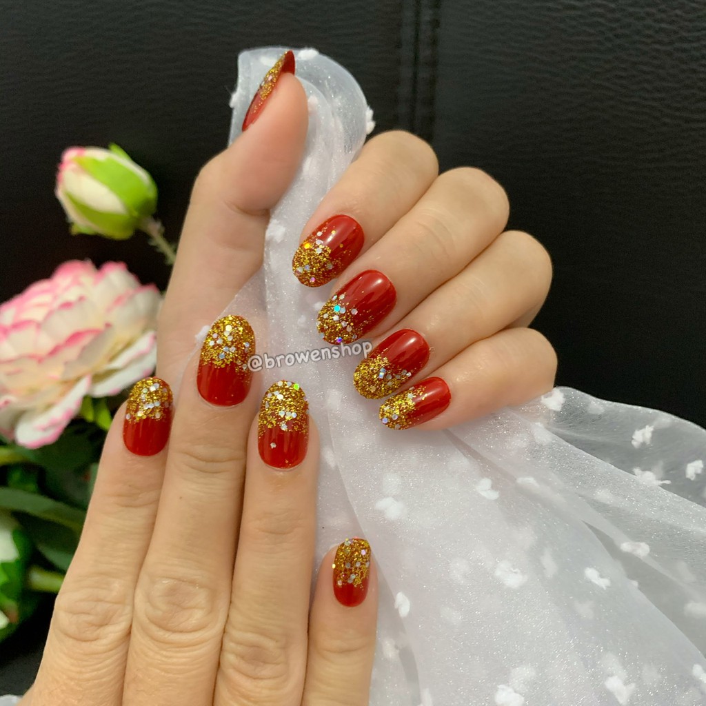 Detail Nail Art Merah Gold Nomer 7